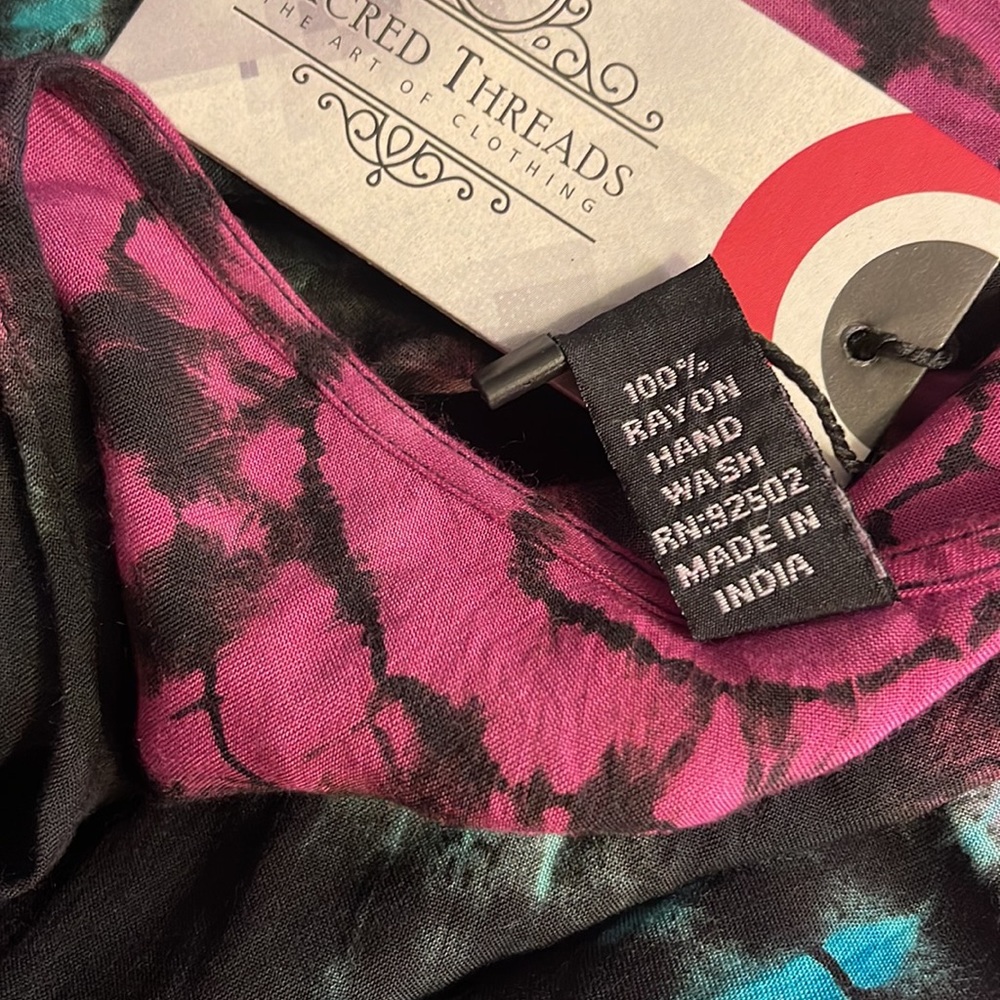 NWT.     S/M in SizeCARDIGAN by Sacred Threads.  BL/RD7.   222662 - Picture 4 of 4